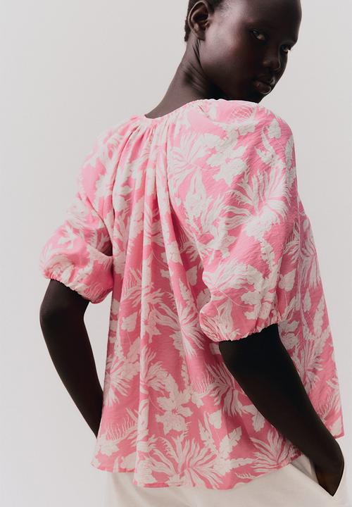 H&M - Balloon-sleeved blouse - pink patterned