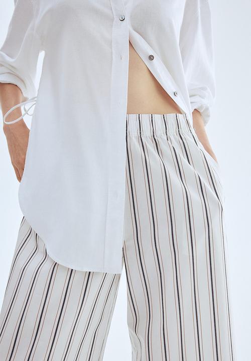 H&M - Ankle-length cotton trousers - white striped