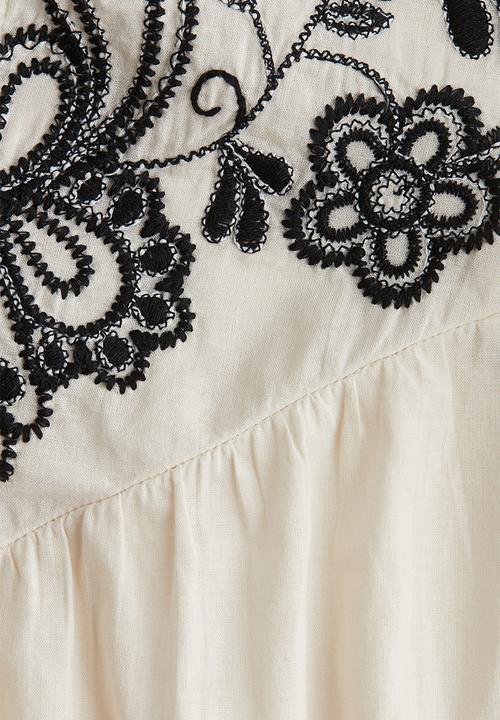H&M - Embroidered blouse - cream & black