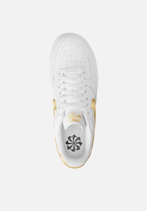 Nike - Air Force 1 '07 Next Nature