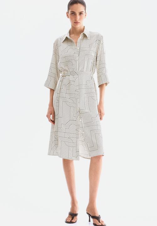 H&M - Belted shirt dress - cream patterned 