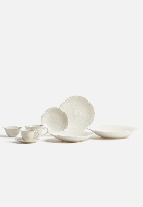 H&M - Espresso cup and saucer - white