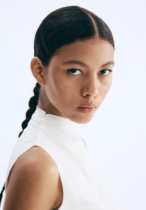 H&M - Sleeveless turtleneck top - white