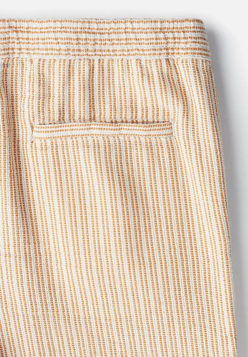H&M - Regular fit woven shorts - yellow striped