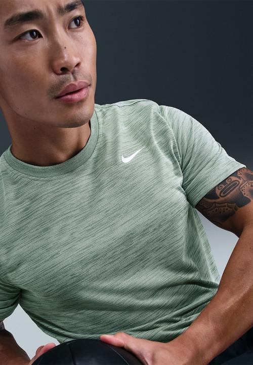 Nike -  Dri-FIT Legend Veneer Training Top - Clay Green/Pure/White
