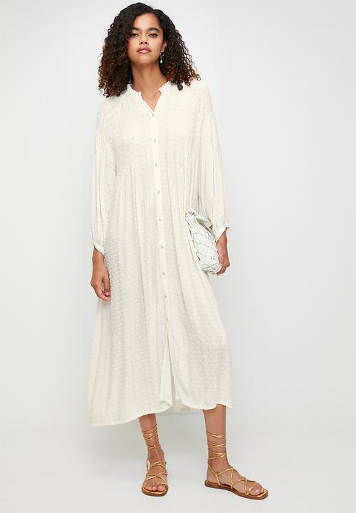 Izabel London - L/S Key Hole Neck Button Through Maxi Shirt Dress With Elastic Front And Sleeve - White