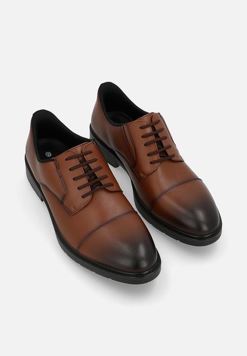 Pierre Cardin - Eezy Fit Toe - Tan