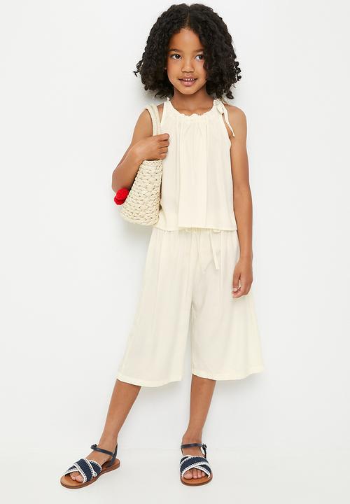 Pop Candy - Gathered shoulder tie top with wide leg capri pants - cream