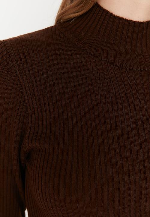 Trendyol - Mini Knit Bodycon High Neck Dress - Brown
