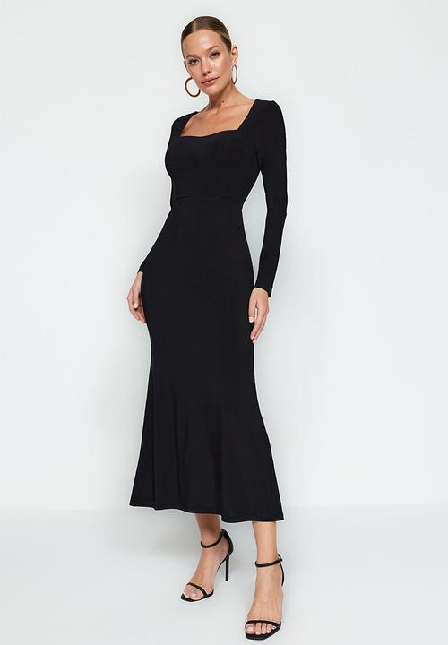 Trendyol - Midi Straight Cut Knit Dress - Black