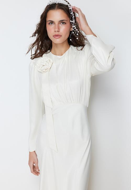 Trendyol - Maxi A line Woven Dress - Cream