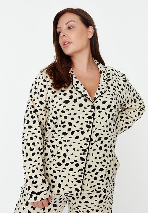 Trendyol - Plus size animal pajamas set - multi-colored
