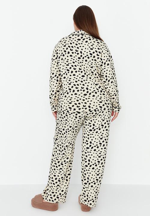 Trendyol - Plus size animal pajamas set - multi-colored