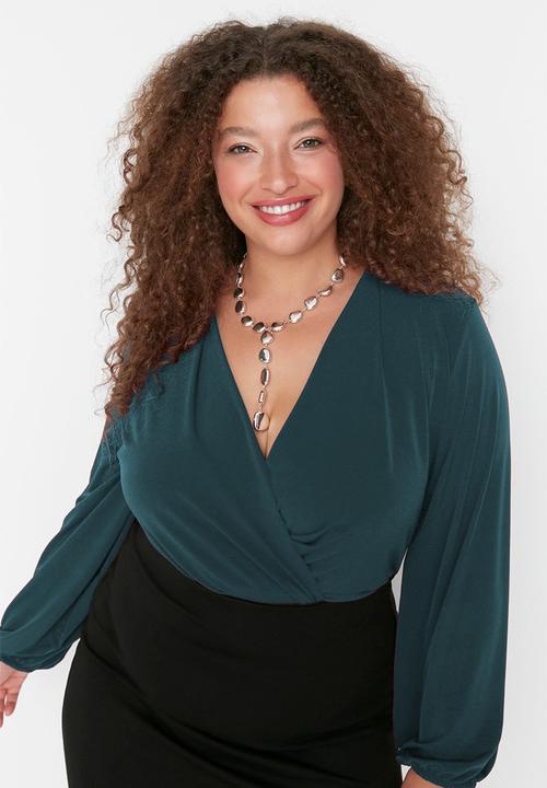Trendyol - Plus size balloon sleeve blouse - green