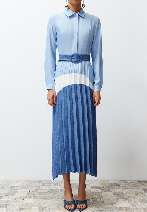 Trendyol - Midi Woven Pleated Dress - Blue