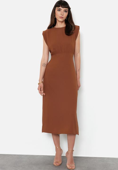 Trendyol - Midi Straight Cut Woven Snashed Dress - Brown