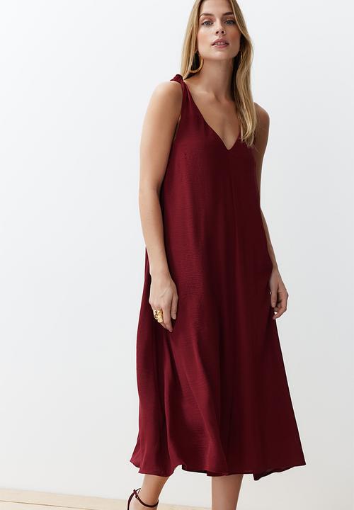 Trendyol - Midi Aline Woven Vee Relaxed Dress - Red