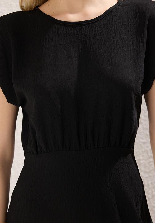 Trendyol - Midi Straight Cut Woven Snashed Dress - Black