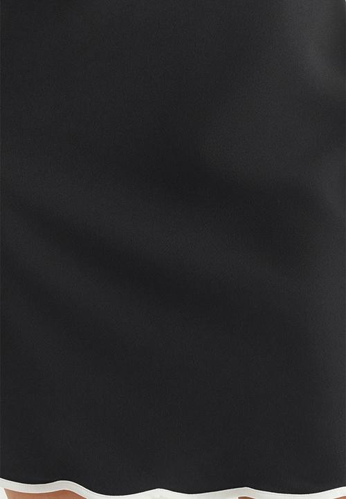 Trendyol - Mini Bodycon Woven Dress - Black