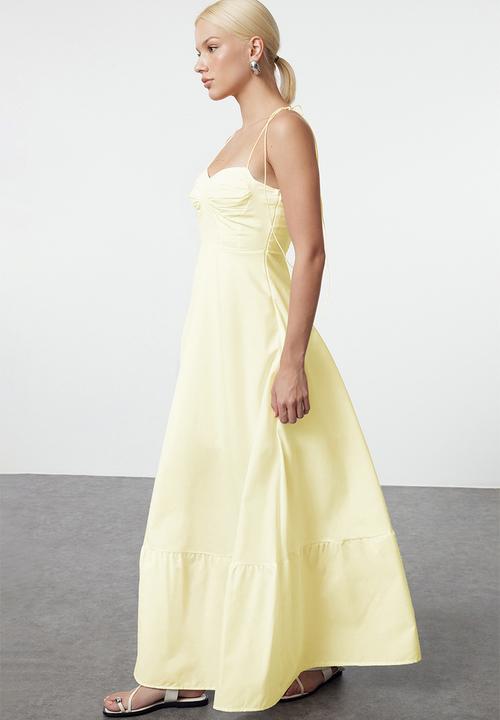 Trendyol - Maxi Aline Woven Dress - Light Yellow