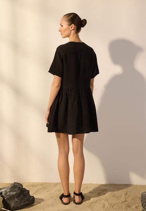 Trendyol - Mini Aline Short Sleeve Woven Dress - Black