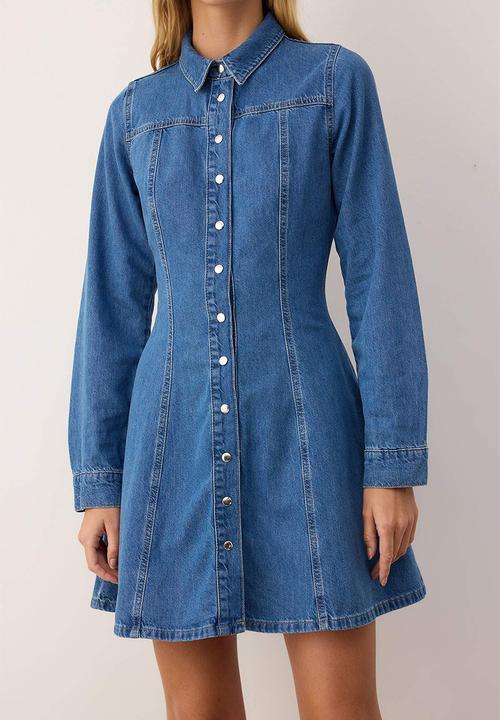 woman denim full length dress Modern Muslim Women’s Relaxed Denim Maxi Dress main image 1