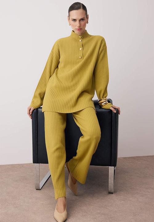 Trendyol - Gold Button Knitwear Bottom-Top Set - Oil Green