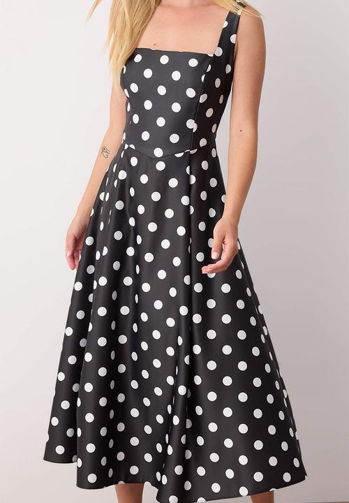 Trendyol - Maxi A line Polka Dot Knit Dress - Black & White