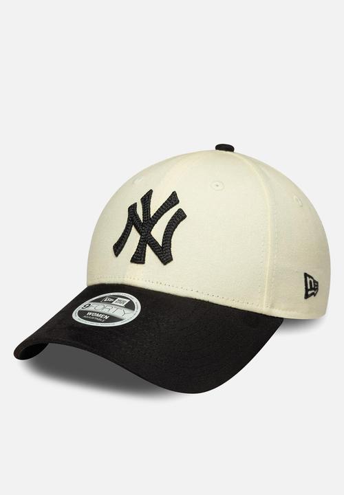 New Era - Female faux suede 9forty®-black/cream