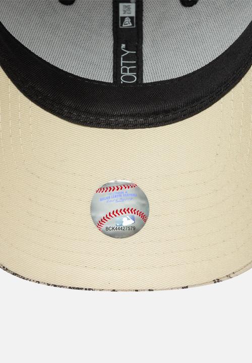 New Era - Female snake 9forty®-brown