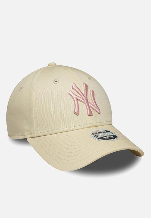 New Era - Female league essential 9forty®-cream