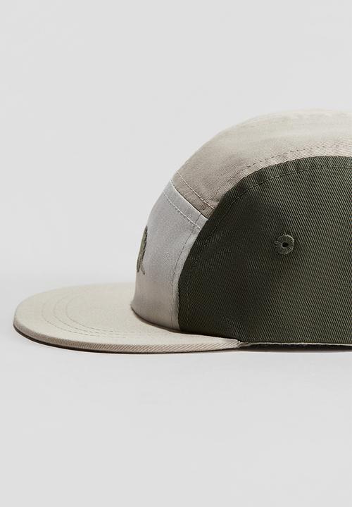 H&M - Cap - khaki green/dinosaur 