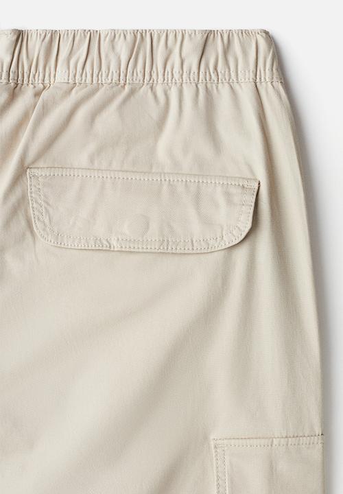 H&M - Loose fit cargo trousers - beige