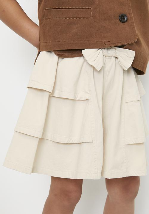 Pop Candy - Tiered shorts - cornsilk white