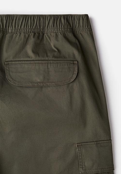 H&M - Loose fit cargo trousers - dark khaki green