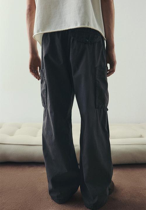 H&M - Loose fit parachute trousers - dark grey