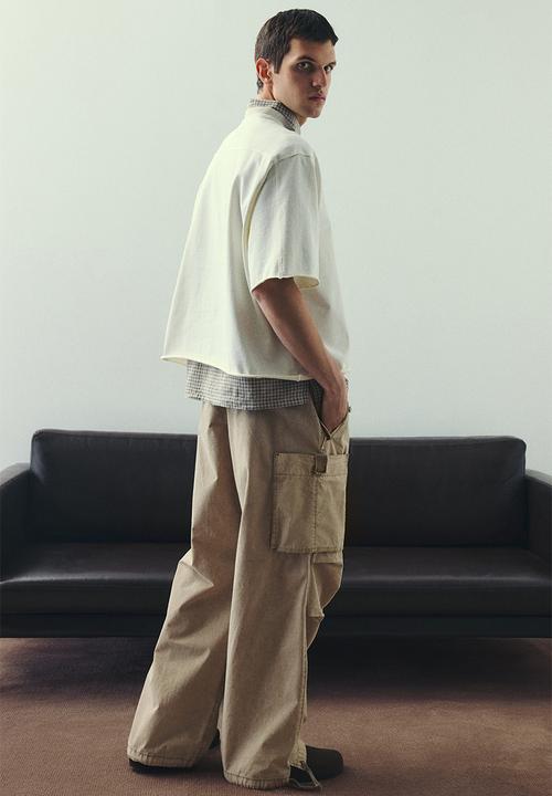 H&M - Loose fit parachute trousers - beige