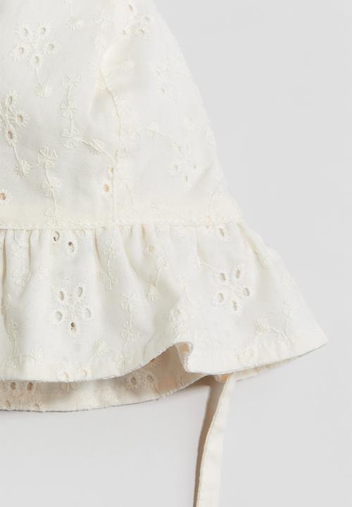 H&M - Broderie anglaise cotton sun hat - cream 