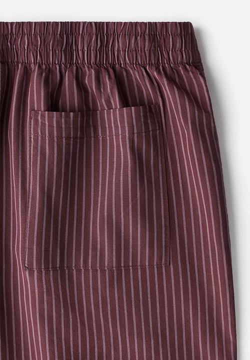 H&M - Relaxed fit cotton shorts -  burgundy striped