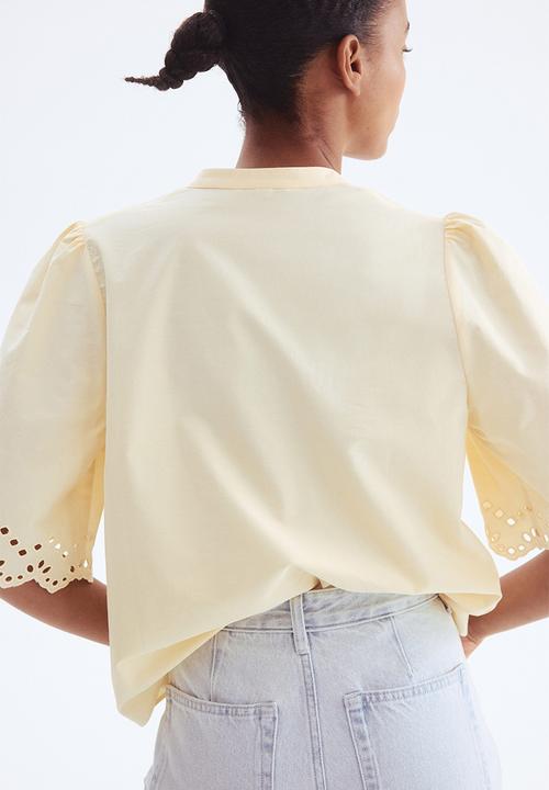 H&M - Broderie anglaise cotton blouse - light yellow