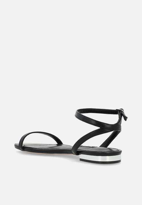 Nine West - Maolaine  sandal - black