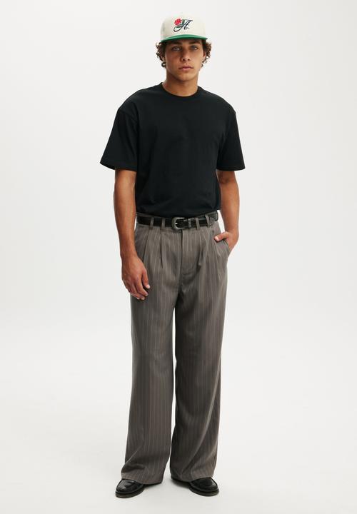 Cotton On - Everyday Fit T-shirt - Black