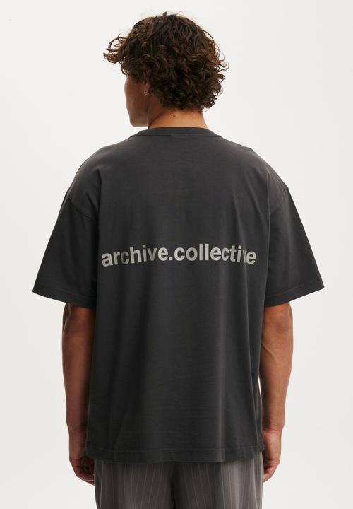 Box Fit Text T-Shirt - Washed Black/Archive Collective