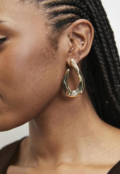 Tessa Design - Jasmin abstract hoop earrings - gold