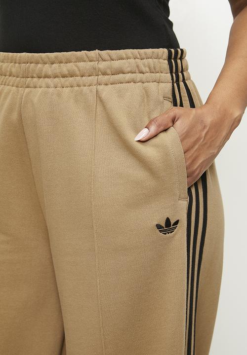 adidas Originals - Plus 3S WIDE SWEATPT  - brown