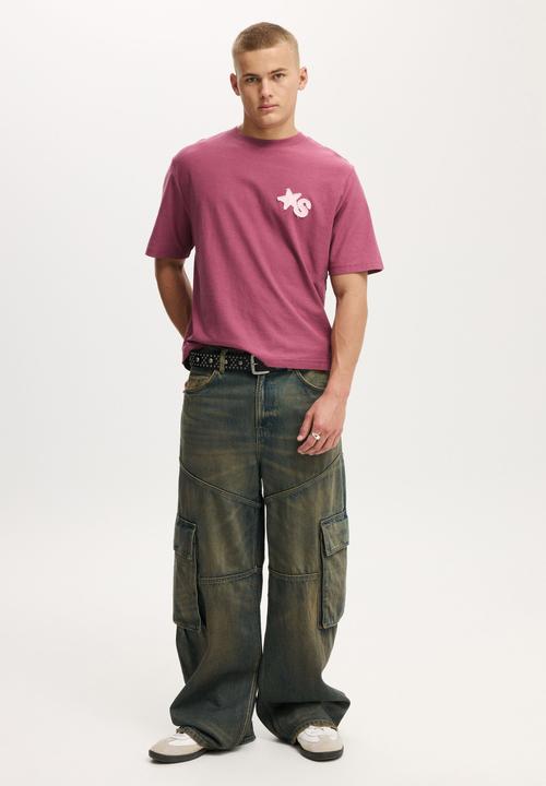 Cotton On - Cropped Fit Graphic T-shirt - Heather Rose/Subvsn
