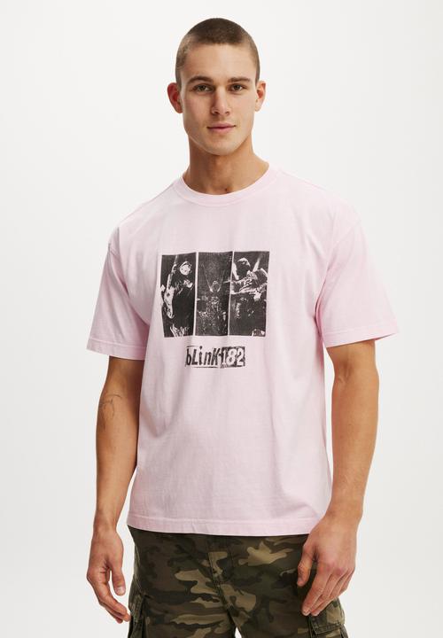 Box Fit Premium Music T-Shirt - Lcn Bra Corsage / Blink 182 - Logo