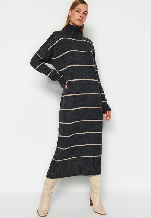 Trendyol - Maxi Straight Cut Knitwear Dress - Dark Grey