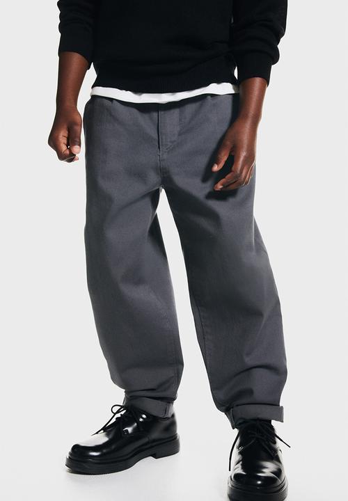 H&M - Loose-fit tapered twill chinos - grey