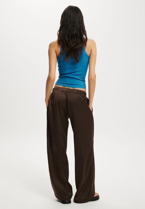 Cotton On - Low waist satin pant - rich mocha